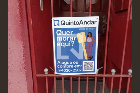 Casa à venda com 240m², 4 quartos e 4 vagasFachada