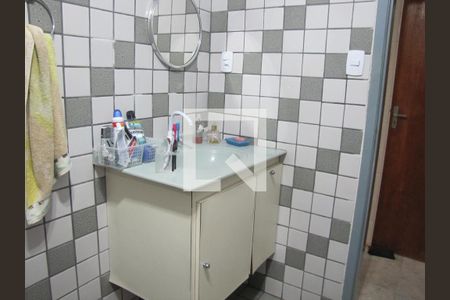 Casa à venda com 240m², 4 quartos e 4 vagasBanheiro