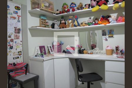 Casa à venda com 240m², 4 quartos e 4 vagasQuarto 2