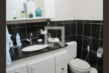 Banheiro da Suíte de casa à venda com 4 quartos, 240m² em Vila Pierina, São Paulo