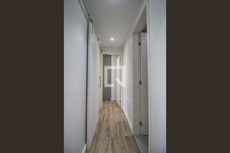 Corredor de apartamento para alugar com 2 quartos, 57m² em Vila Andrade, São Paulo