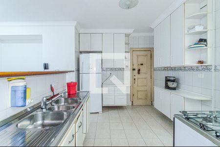 Apartamento à venda com 198m², 4 quartos e sem vagaCozinha