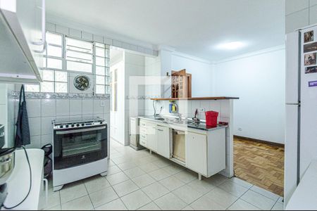 Apartamento à venda com 198m², 4 quartos e sem vagaCozinha
