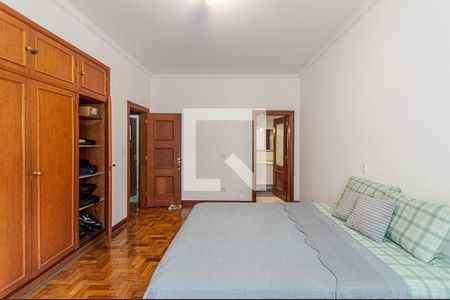 Apartamento à venda com 198m², 4 quartos e sem vagaSuíte