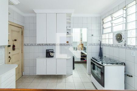 Apartamento à venda com 198m², 4 quartos e sem vagaCozinha