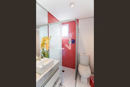 Apartamento à venda com 145m², 3 quartos e 3 vagas Apartamento à venda com 145m², 3 quartos e 3 vagasBanheiro da Suíte 2