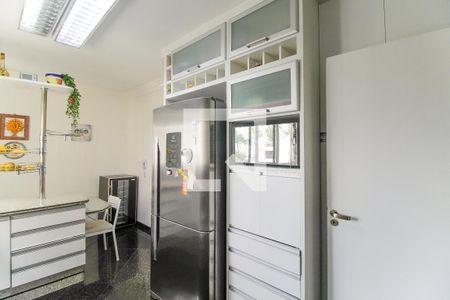 Apartamento à venda com 145m², 3 quartos e 3 vagas Apartamento à venda com 145m², 3 quartos e 3 vagasCozinha