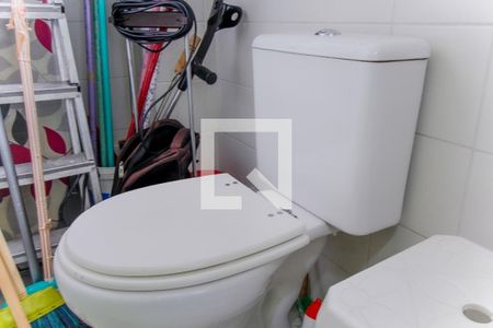 Apartamento à venda com 145m², 3 quartos e 3 vagas Apartamento à venda com 145m², 3 quartos e 3 vagasBanheiro de Serviço