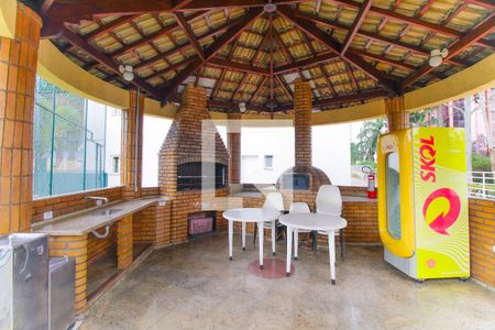 Apartamento à venda com 145m², 3 quartos e 3 vagas Apartamento à venda com 145m², 3 quartos e 3 vagasÁrea comum - Churrasqueira