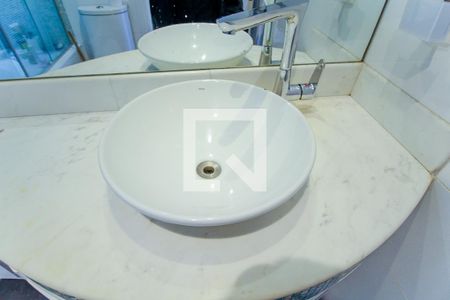 Apartamento à venda com 145m², 3 quartos e 3 vagas Apartamento à venda com 145m², 3 quartos e 3 vagasBanheiro da Suíte 1