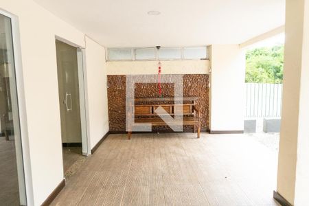 Apartamento à venda com 55m², 2 quartos e 1 vagaHall