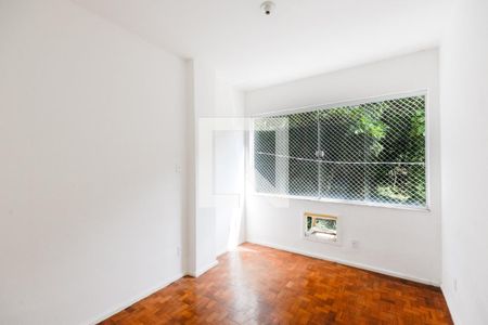 Quarto 1 de apartamento para alugar com 2 quartos, 63m² em Grajau, Rio de Janeiro