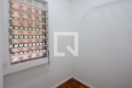 Apartamento para alugar com 63m², 2 quartos e sem vagaQuarto de Serviço