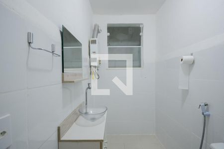 Apartamento para alugar com 63m², 2 quartos e sem vagaBanheiro