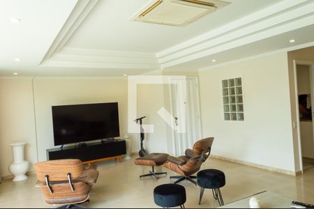Sala de apartamento à venda com 4 quartos, 330m² em Barra da Tijuca, Rio de Janeiro