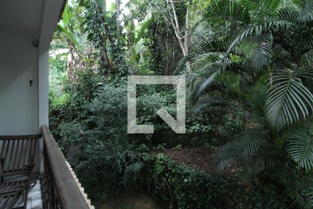 Casa à venda com 240m², 4 quartos e 4 vagasVaranda - Suíte