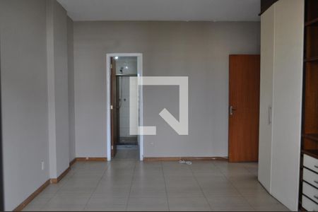 Apartamento à venda com 98m², 3 quartos e 1 vagaQuarto 2 - Armários