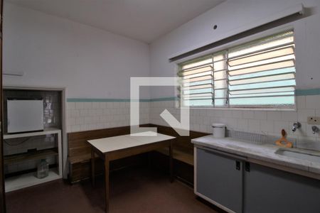 Casa à venda com 290m², 4 quartos e 4 vagasCozinha