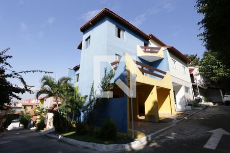 Casa de condomínio à venda com 100m², 3 quartos e 2 vagasFachada