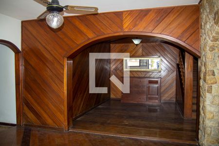 Sala de casa para alugar com 3 quartos, 180m² em Nova Cidade, São Gonçalo