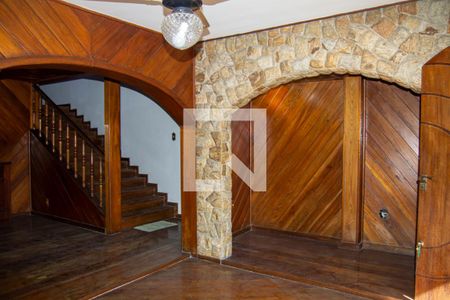 Sala de casa para alugar com 3 quartos, 180m² em Nova Cidade, São Gonçalo