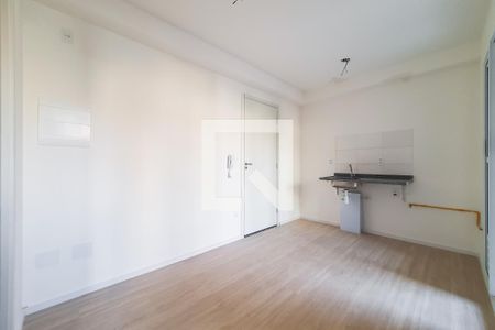 Sala / Cozinha de apartamento à venda com 2 quartos, 31m² em Vila Monumento, São Paulo