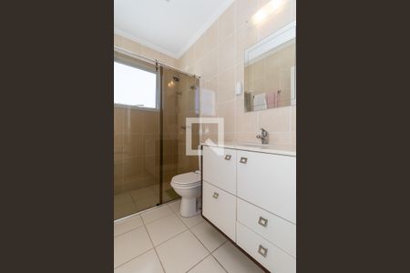 Casa de condomínio à venda com 150m², 4 quartos e 6 vagasBanheiro da Suíte