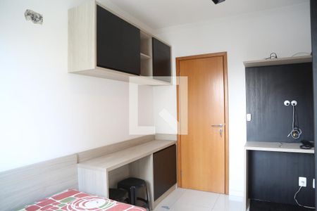 Quarto 1 de apartamento para alugar com 2 quartos, 107m² em Guilhermina, Praia Grande