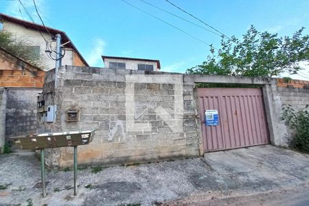 Casa à venda com 200m², 7 quartos e 8 vagasFachada