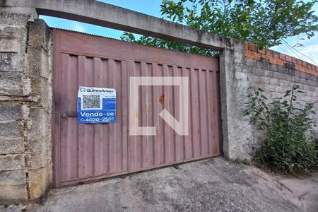 Casa à venda com 200m², 7 quartos e 8 vagasFachada