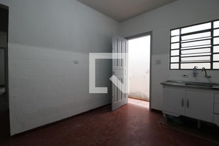 Casa para alugar com 110m², 2 quartos e 2 vagasCozinha