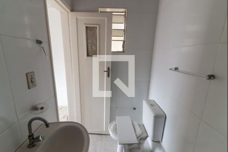 Apartamento para alugar com 230m², 3 quartos e sem vaga Apartamento para alugar com 230m², 3 quartos e sem vagaBanheiro de Serviço