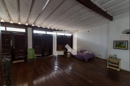 Apartamento para alugar com 230m², 3 quartos e sem vaga Apartamento para alugar com 230m², 3 quartos e sem vagaTerraço