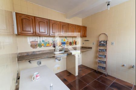 Apartamento para alugar com 230m², 3 quartos e sem vaga Apartamento para alugar com 230m², 3 quartos e sem vagaCopa