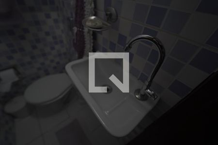 Casa à venda com 135m², 4 quartos e 2 vagasBanheiro