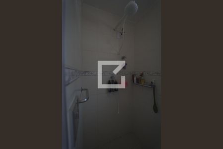 Casa à venda com 135m², 4 quartos e 2 vagasBanheiro