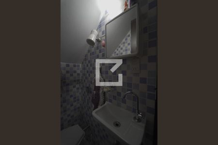 Casa à venda com 135m², 4 quartos e 2 vagasBanheiro