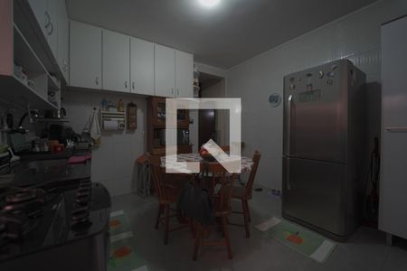 Casa à venda com 135m², 4 quartos e 2 vagasCozinha