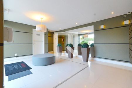 Apartamento para alugar com 65m², 2 quartos e 1 vaga Apartamento para alugar com 65m², 2 quartos e 1 vagaHall do condomínio