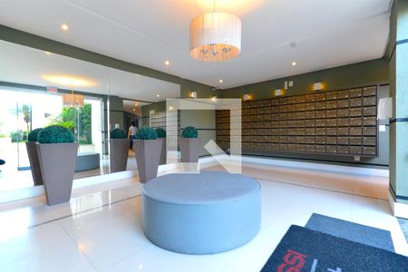 Apartamento para alugar com 65m², 2 quartos e 1 vaga Apartamento para alugar com 65m², 2 quartos e 1 vagaHall do condomínio