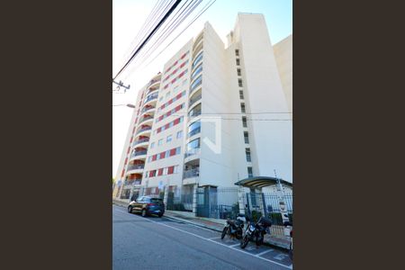 Apartamento para alugar com 65m², 2 quartos e 1 vaga Apartamento para alugar com 65m², 2 quartos e 1 vagaFachada