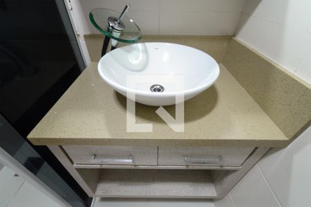 Apartamento para alugar com 65m², 2 quartos e 1 vaga Apartamento para alugar com 65m², 2 quartos e 1 vagaBanheiro