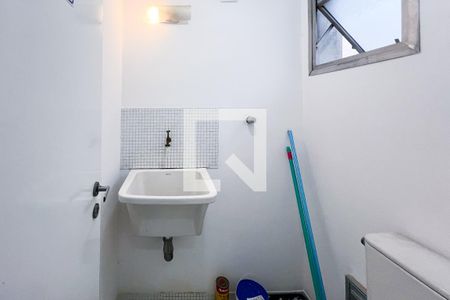 Apartamento para alugar com 60m², 1 quarto e 1 vaga Apartamento para alugar com 60m², 1 quarto e 1 vagaBanheiro de Serviço