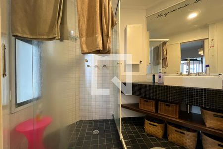 Apartamento à venda com 82m², 2 quartos e 2 vagas Apartamento à venda com 82m², 2 quartos e 2 vagasBanheiro da Suíte 1