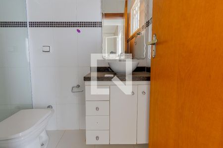 Casa à venda com 136m², 3 quartos e 4 vagas Casa à venda com 136m², 3 quartos e 4 vagasBanheiro da Suíte