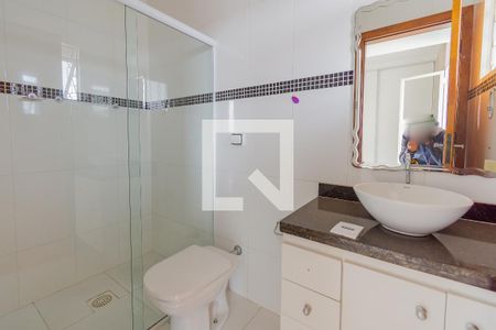 Casa à venda com 136m², 3 quartos e 4 vagas Casa à venda com 136m², 3 quartos e 4 vagasBanheiro da Suíte