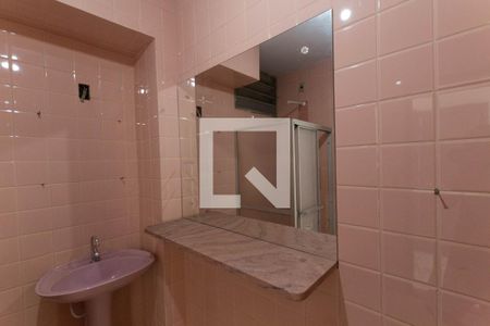 Apartamento à venda com 140m², 3 quartos e sem vaga Apartamento à venda com 140m², 3 quartos e sem vagaBanheiro da Suíte 1