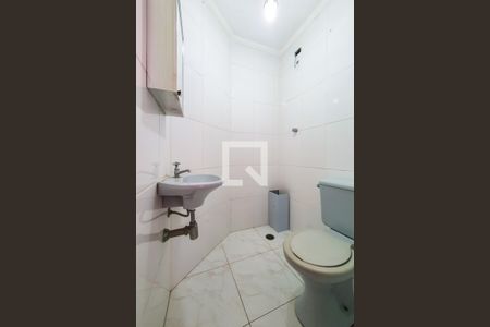 Apartamento para alugar com 70m², 3 quartos e 2 vagasBanheiro de Serviço