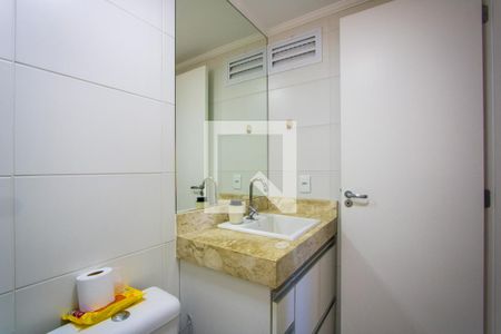 Apartamento à venda com 65m², 3 quartos e 2 vagasBanheiro social