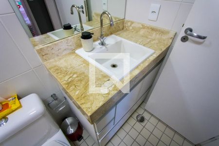 Apartamento à venda com 65m², 3 quartos e 2 vagasBanheiro social